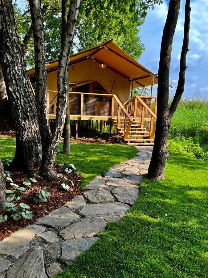 Hotel Zatoria Luxury Glamping Zator Esterno foto