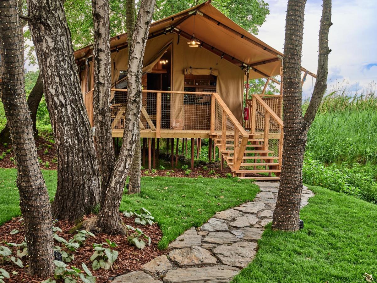 Hotel Zatoria Luxury Glamping Zator Esterno foto